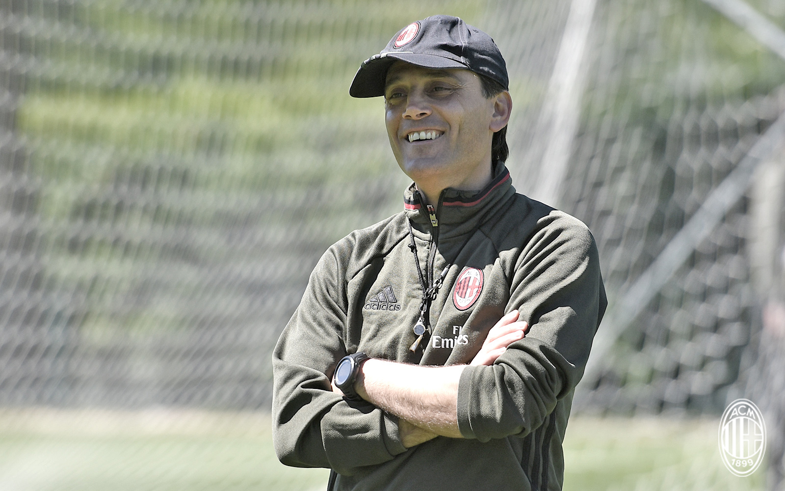 Ảnh bài viết Montella thích thú khi các học trò 'chặt chém' nhau