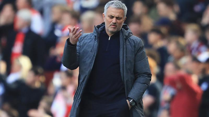 Ảnh bài viết MU phơi áo ở Emirates: Mourinho còn gì để huênh hoang?
