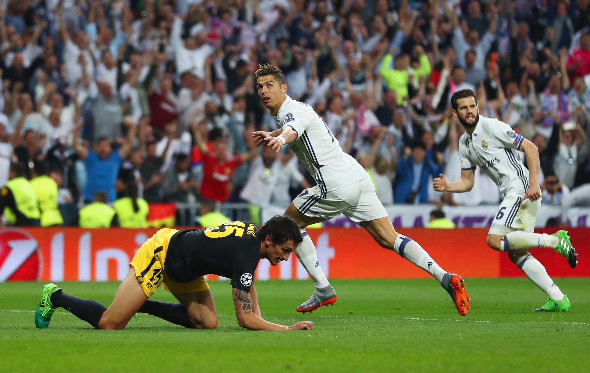 Lượt về bán kết Champions League: Còn gì để chờ đợi?