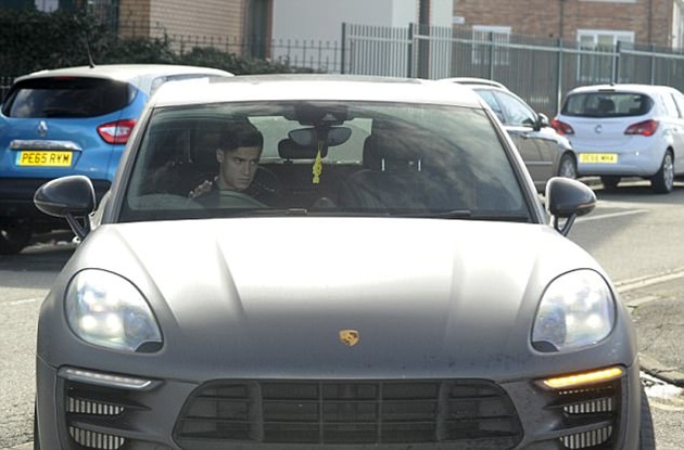 Ảnh bài viết Dự tiệc cuối năm, Coutinho gặp vận rủi