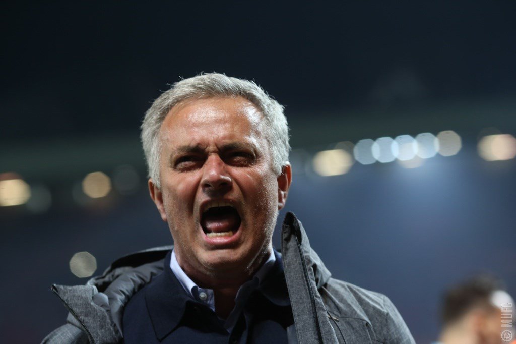 Thủng lưới phút 85, Man United "bóp nghẹn" trái tim CĐV trên đường vào chung kết