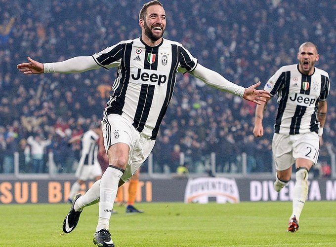 01h45 ngày 15/5, AS Roma vs Juventus: 'Game over'!