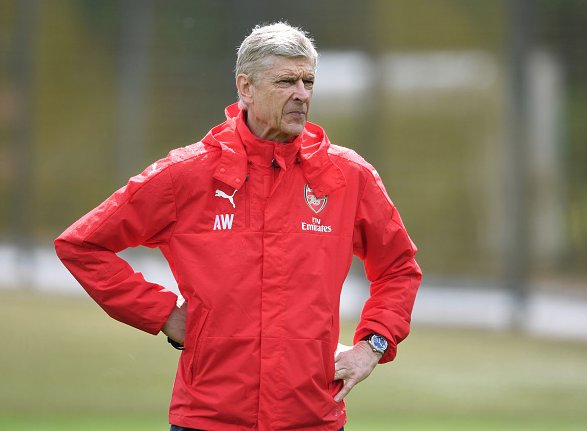 Ảnh bài viết Kết thúc cuộc chiến quyền lực Arsenal: Wenger chiến thắng, Ivan trọc 'bật bãi'