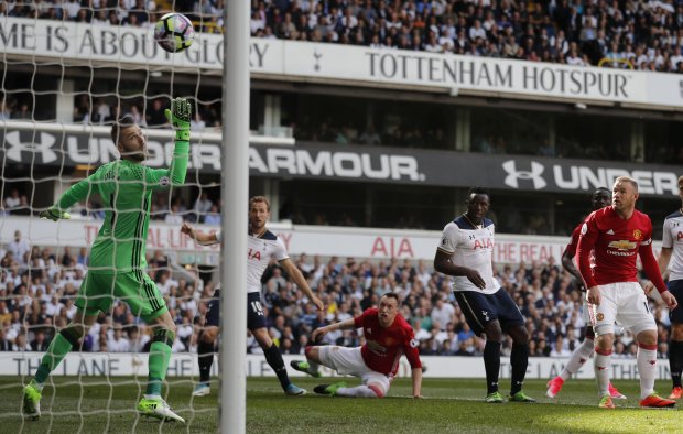 Ảnh bài viết Mourinho khẳng định M.U "đã buông" Ngoại hạng Anh