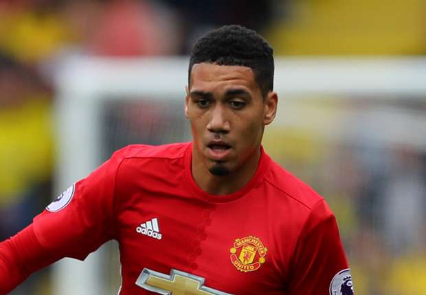 Ảnh bài viết Smalling đáp trả chiêu trò "khích tướng" của Mourinho