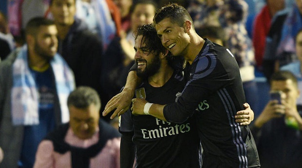 Ảnh bài viết "Chơi bóng với Ronaldo dễ ợt!"