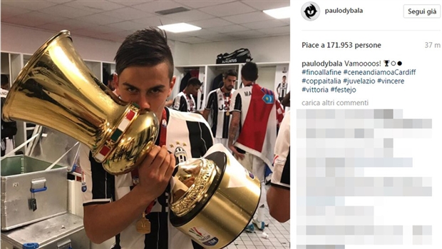 Ảnh bài viết Dàn sao Juve thi nhau 'câu like' bằng cúp Coppa Italia