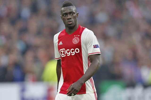 Ảnh bài viết Real dùng tiền của M.U để đấu... M.U