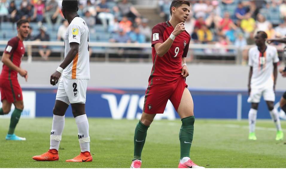 Ảnh bài viết Đàn em của Ronaldo thất bại, sĩ diện châu Âu đang bị xỉ nhục hơn bao giờ hết