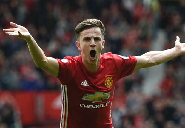 Ghi bàn ra mắt, Josh Harrop đi vào lịch sử Man Utd