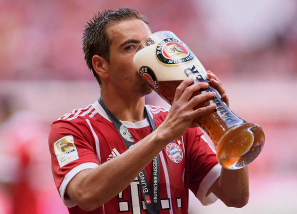 Trong trận đấu cuối cùng, Lahm và Alonso được mấy điểm?