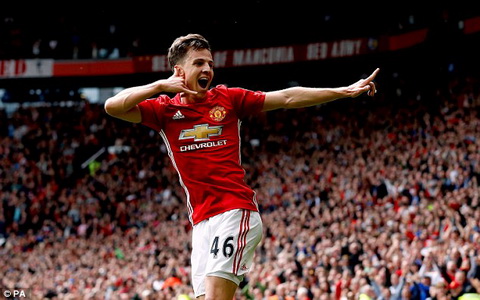 Màn ra mắt Man Utd của Josh Harrop