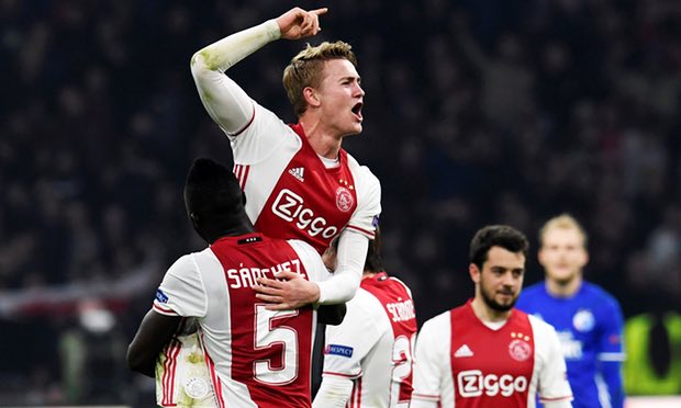 Ajax: Hạ M.U bằng niềm cảm hứng Johan Cruyff