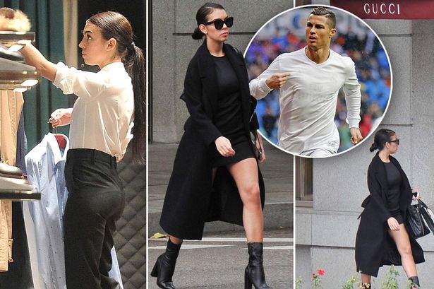 Bỏ bán hàng, bạn gái Ronaldo nuôi mộng làm người mẫu