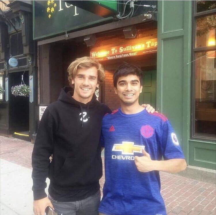 Ảnh bài viết Diễn biến vụ Griezmann đến M.U: Griezmann và người thân tiếp tục 'thả thính'