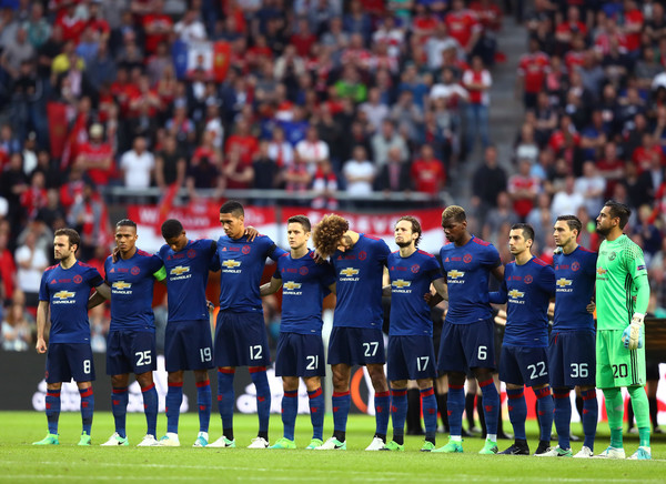 Nhìn lại hành trình lên ngôi Europa League của Man United: Vinh quang trải đầy chông gai