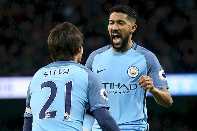 Video tri ân Gael Clichy của Man City