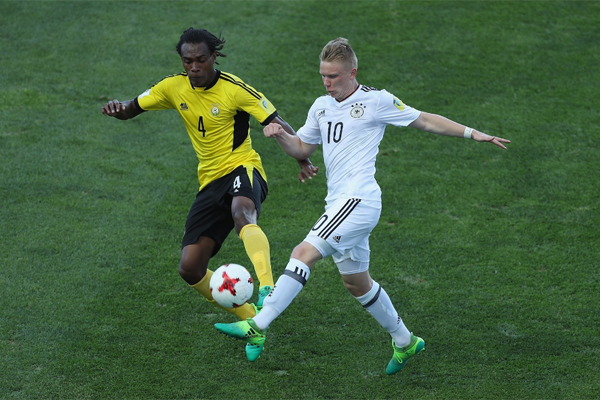 Chật vật hạ U20 Vanuatu, U20 Đức nín thở chờ tranh vé vớt