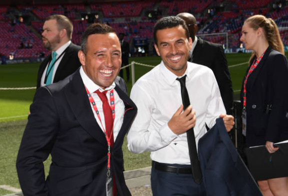 Ảnh bài viết Không thi đấu, Cazorla đi 'thám thính' Chelsea giúp Arsenal