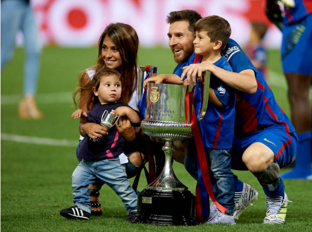 Ảnh bài viết Chấm điểm Barcelona: Trận cuối, Messi có phải hay nhất?