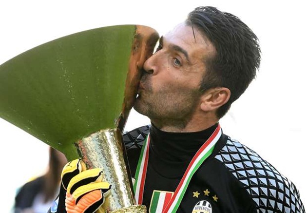 Buffon là người xứng đáng nhất với Quả bóng vàng