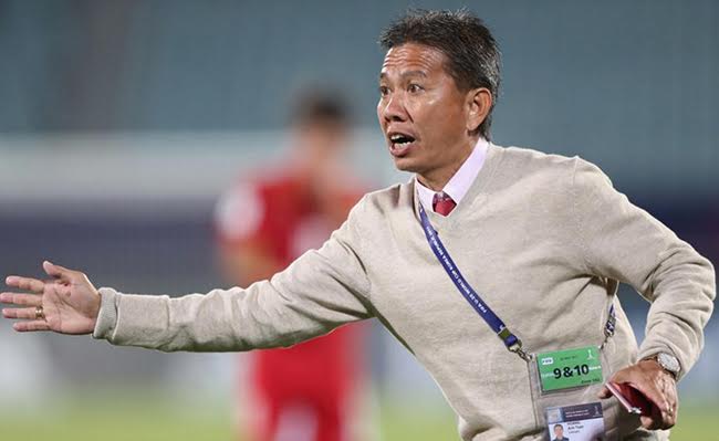 Ảnh bài viết HLV Hoàng Anh Tuấn bị chê kém tài: Bầu Đức bất ngờ... nói đúng!