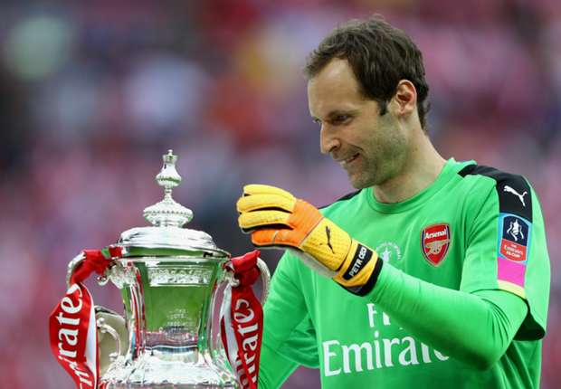 Ảnh bài viết Áp đảo toàn bộ, Petr Cech lần thứ 11 được vinh danh tại quê nhà