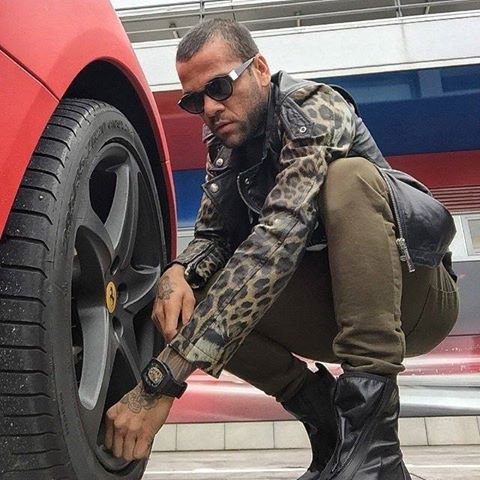 Vô địch CL, mỗi cầu thủ Juventus sẽ có ngay 1 chiếc Ferrari