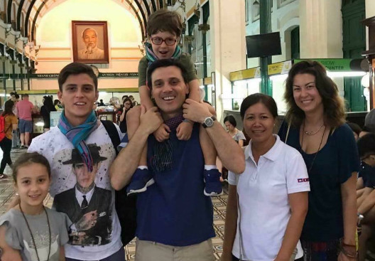 Thuyền trưởng của Milan bất ngờ đến Việt Nam du lịch