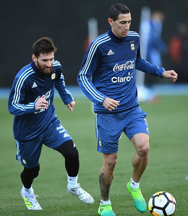 Ảnh bài viết Messi bị "ăn hành" ngay trong ngày đầu lên tuyển