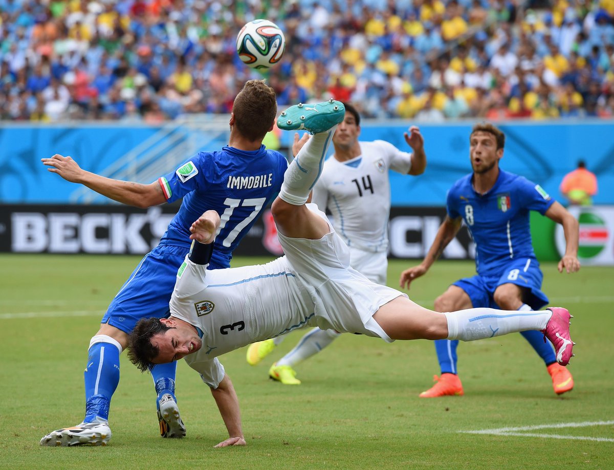01h45 ngày 08/06, Italia vs Uruguay: Mối thù 3 năm