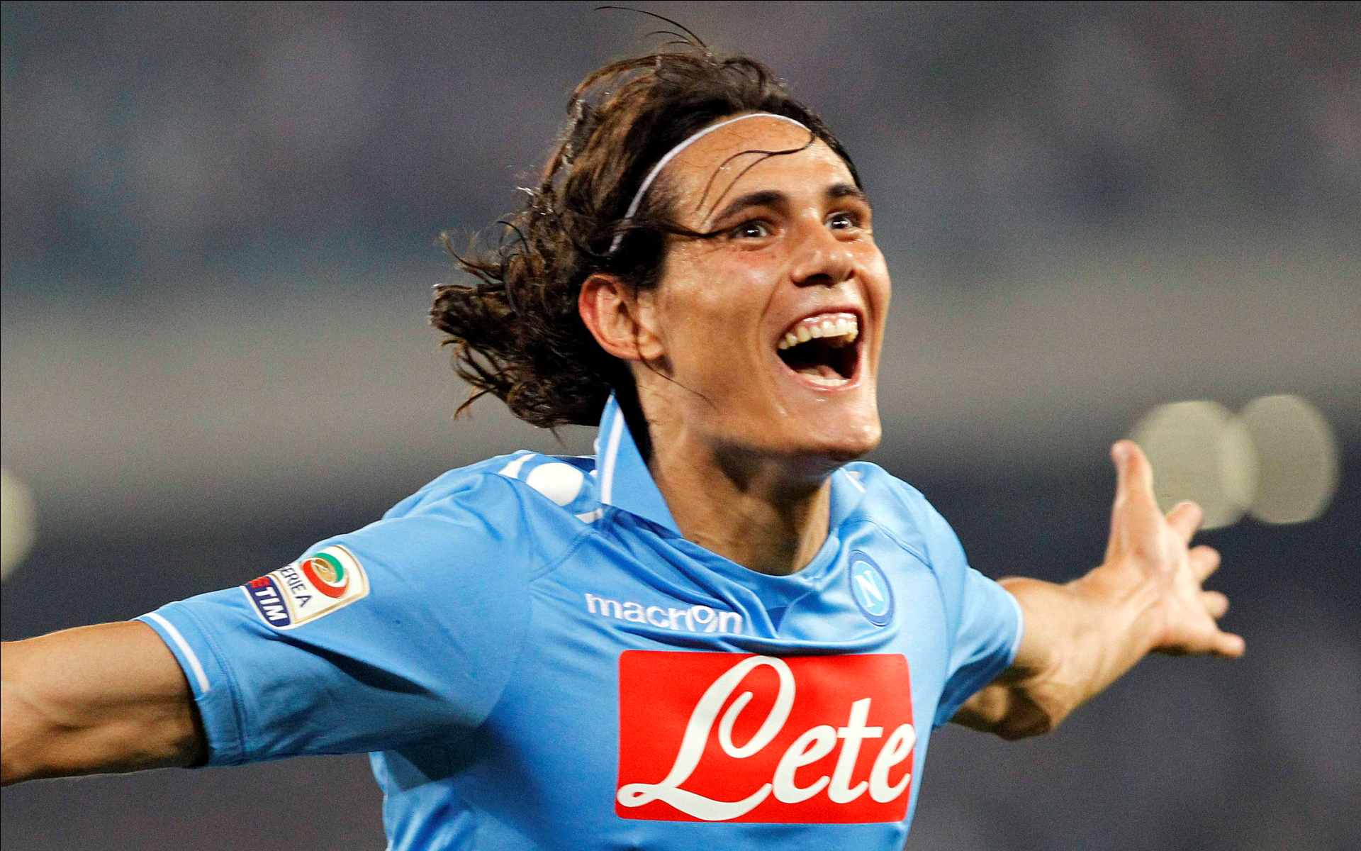 Ảnh bài viết Cavani bất ngờ mở đường trở lại Napoli