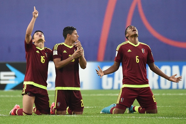 "Ác mộng" của Alexis Sanchez tỏa sáng trong loạt penalty, Venezuela lần đầu tiên lọt vào chung kết