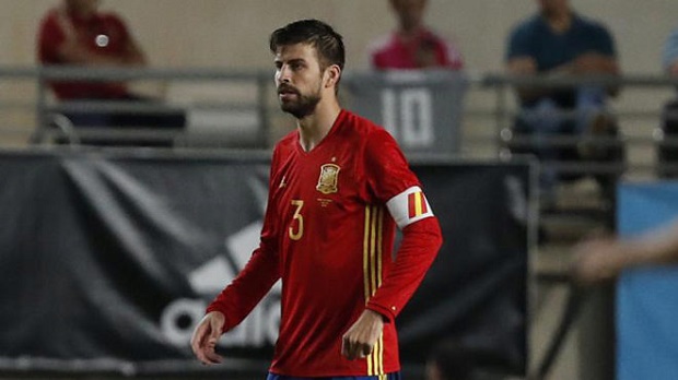 Ảnh bài viết Đeo băng thủ quân ĐT Tây Ban Nha, Pique bị CĐV nhà la ó