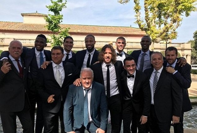 Huyền thoại Barca tề tựu trong lễ cưới của Victor Valdes