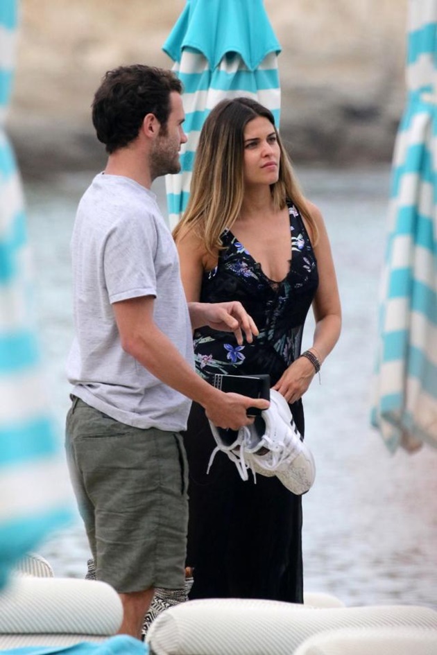 Juan Mata tìm về đất nước của "Thần thoại" nghỉ dưỡng