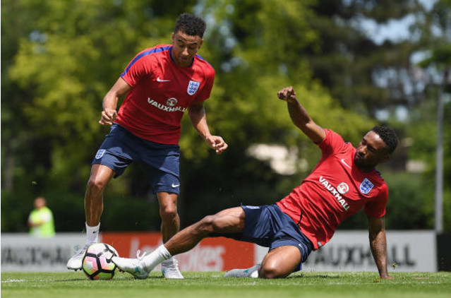 Ảnh bài viết Southgate ra sân chiến, Defoe 'chém' không nể một ai