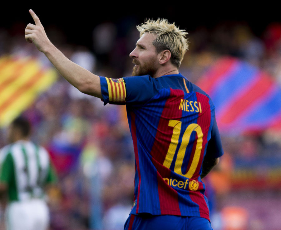 10 huyền thoại vĩ đại nhất theo NHM bình chọn: Messi, Ronaldo dẫn đầu