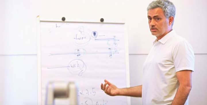 Đối thoại Jose Mourinho: "Thế nào là bóng đá đẹp?"