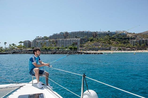 Ảnh bài viết Mặc thế sự, David Silva đi tìm thú vui tao nhã