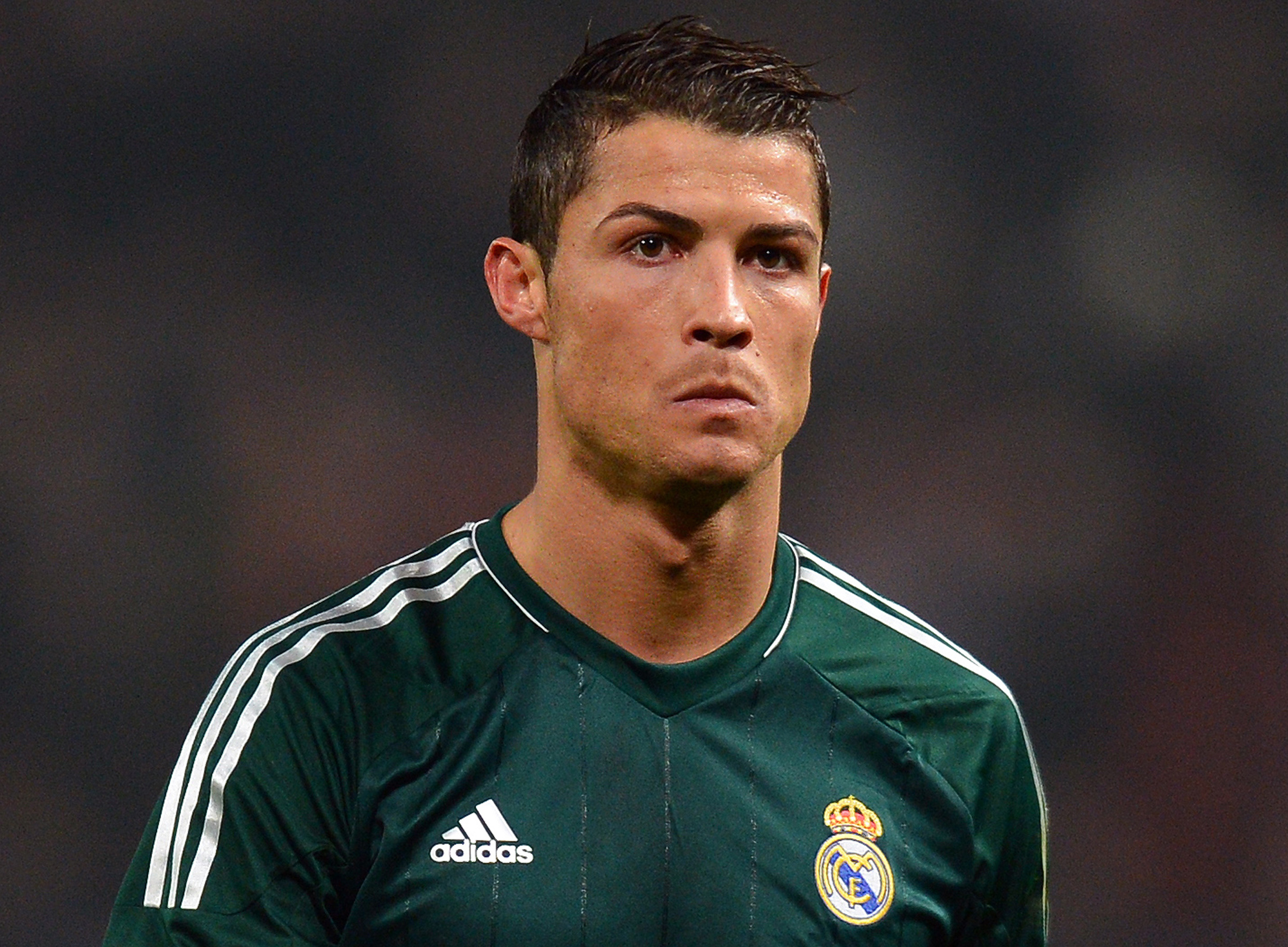 Chuyển nhượng Real ngày 21/06: 150 triệu nếu Ronaldo gật đầu