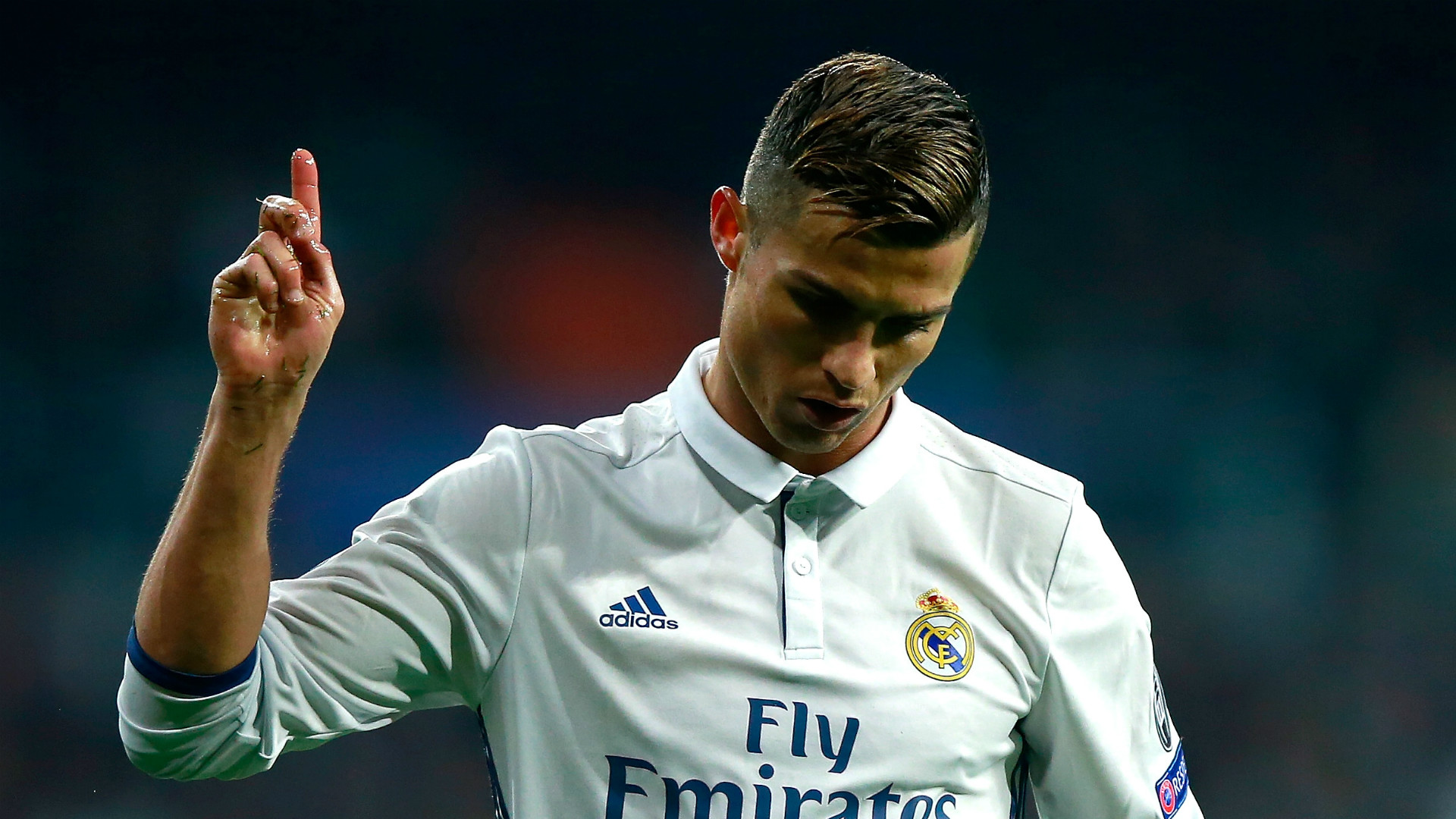 TOÀN CẢNH chuyển nhượng Real Madrid: Sôi sục vì Ronaldo