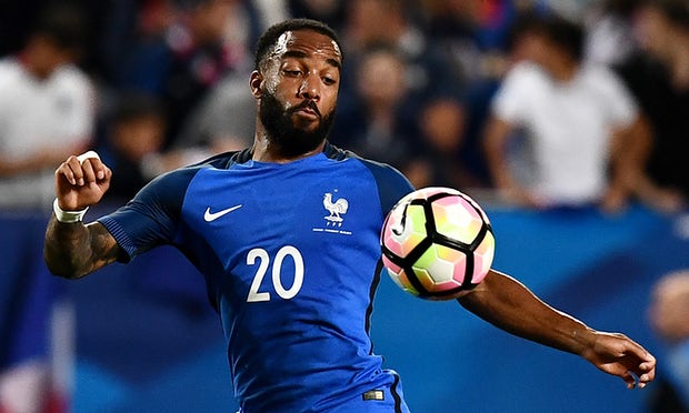 Ảnh bài viết Alexandre Lacazette: 'Bom tấn' gây tranh cãi?
