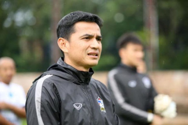 Kiatisak thất bại bẽ bàng ngày trở lại Thai League