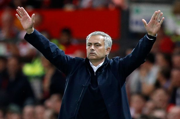 Ảnh bài viết 'Mourinho kém hơn Klopp, chi 200 triệu bảng chỉ giành vị trí thứ 6'