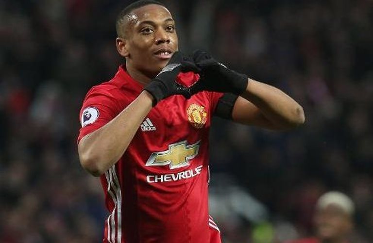 Ảnh bài viết Nếu hụt Mbappe, Arsenal sẽ gây sốc với tiền đạo Man United
