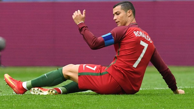 Ảnh bài viết "Ronaldo đang bị tổn thương bởi cáo buộc trốn thuế"