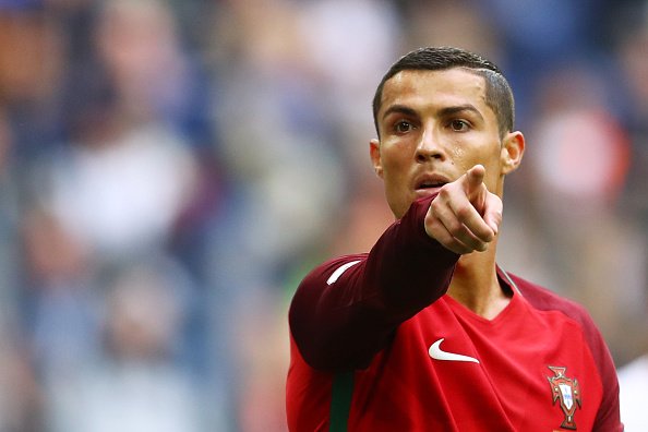 Tiết lộ sốc về vụ trốn thuế của Ronaldo
