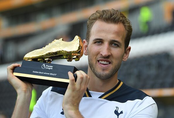 Ảnh bài viết Vì Harry Kane, Mourinho từ chối Ronaldo
