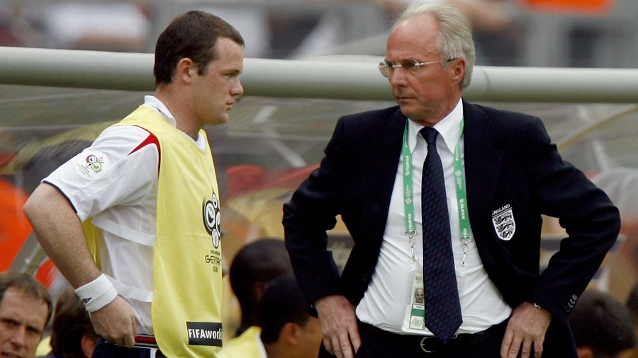 Ảnh bài viết Thầy cũ "dụ dỗ" Rooney sang Trung Quốc